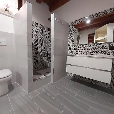 Daire Palazzo Ponte Pietra Verona