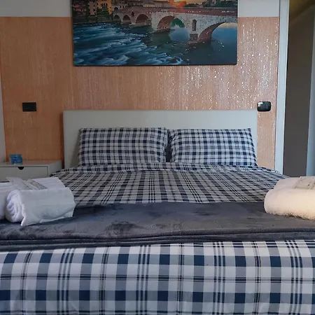 Apartment Palazzo Ponte Pietra Verona